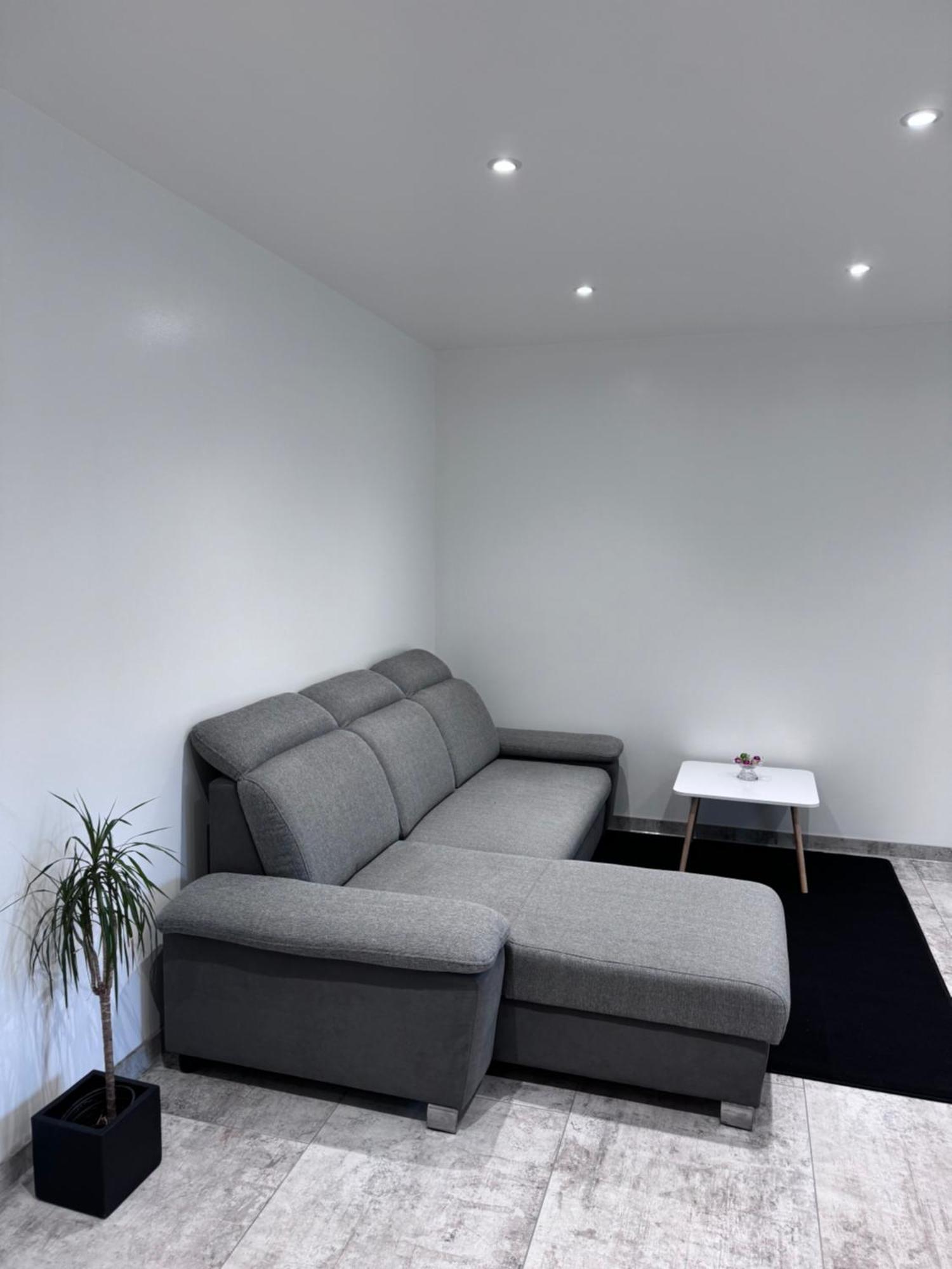 Stylisches City-Apartment Хайлброн Екстериор снимка